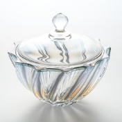 Конфетница с крышкой Bohemia Gold Scallop зеленая 19 см